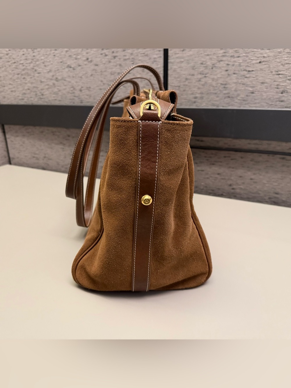 Songmont Medium Yore Duffle Bag - Sandal Suede 🧸♥️ - Picture 4 of 13